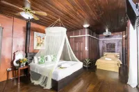 Mandarin Lodge By Victor