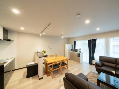 South 5 House
