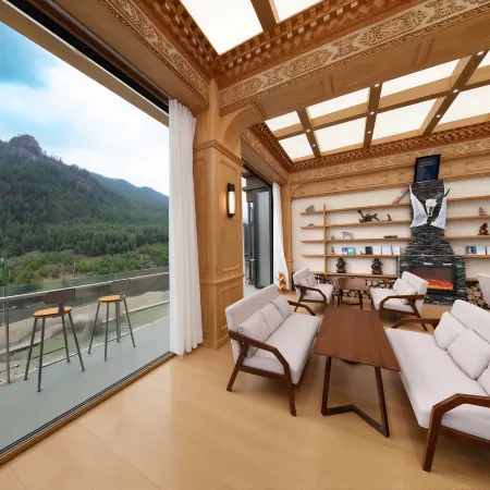 Yayu MOUNTAIN Designer·Light and Elegant Homestay (Zagana Branch)