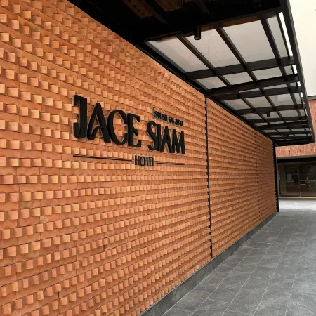 Jace Ratchada Hotel Отели рядом с достопримечательностью «Диндэн»