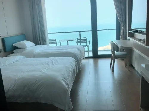 Dongji Zhidong Jianhai Scenic Apartment (Miaozihu)