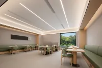 JI Wuhan Hankou Railway Station North Square Hotel - 4 ดาว