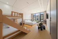 Chu Cen Homestay (Near Kaiyuan Senbo Resort & OMG Heartbeat Park)