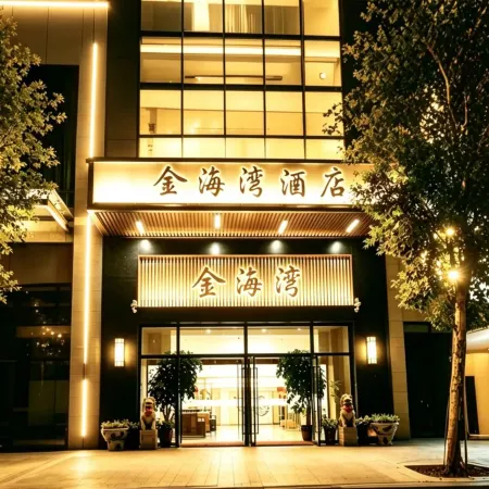 Golden Bay Hotel