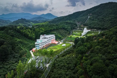 莫干山艾摩爾秘境ホテル