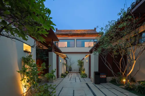 Langyue Hot‑spring Resort Homestay (Xinzhou Ancient Town Branch)