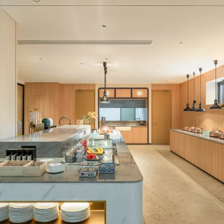 Holiday Inn Express Yiwu International Trade City By IHG