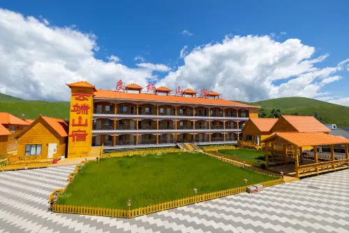 Nilka Liangqi Mountain Lodge Hotel (Mengket Scenic Area)