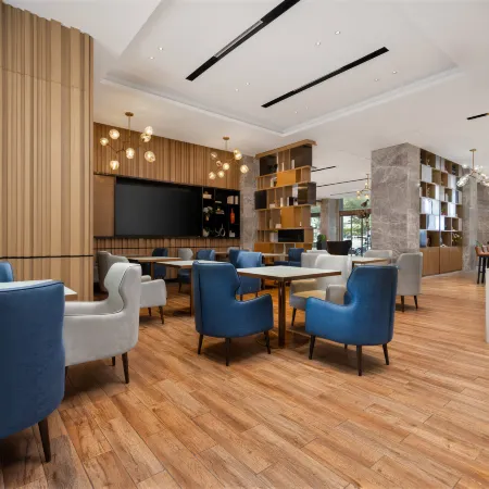 Echarm Hotel (Jingjiang Zhongzhou Road, Fanggu Street)