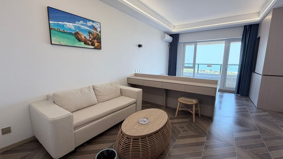 Lake Residence Scenic Resort Hotel