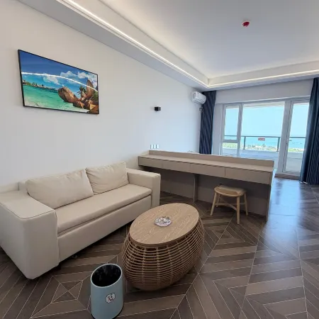 Lake Residence Scenic Resort Hotel