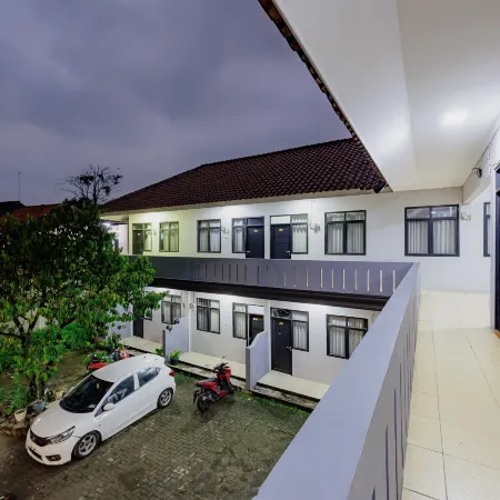RedDoorz near Maulana Yusuf Stadium Serang