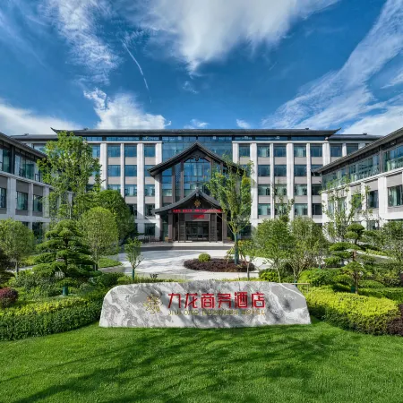 Huoshan Jiulong Business Hotel