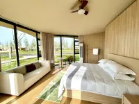 Zhongdu Milan Flower Light Luxury Hotel - parking