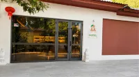 Dongzhan Hotel - Pet friendly
