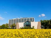 Sunday am Main Taunus Zentrum Frankfurt/Sulzbach ヘーヒスト周辺のホテル