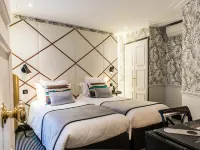 Hotel Jardin le Brea Hotel berhampiran Stesen Metro Vavin