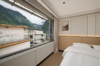 Yubeng Valley Snowland Auspicious Inn - 3-Star