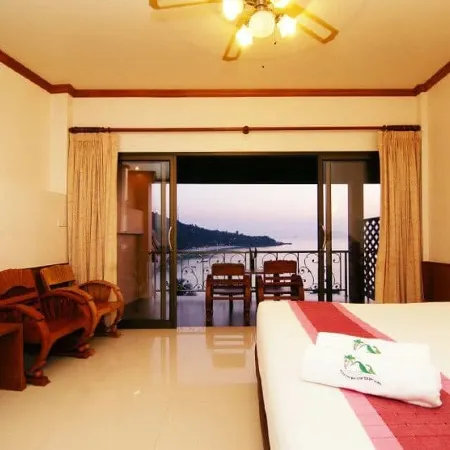 Haad Yao Bayview Hotel
