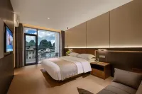 Yangshuo Yueman Jinglu Resort Hotel (West Street Lijiang Branch) - balcony