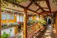 Island Breeze LUXE · Chinese‑Aesthetic Designer View Inn (Shuhe Ancient Town) - วิวภูเขา