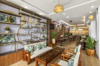 Glory Light Da Nang Hotel- 5 Minutes to My Khe Beach - New