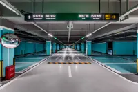 S.Phoenix Hotel Chengde - parking