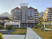 Bama Century Health Garden