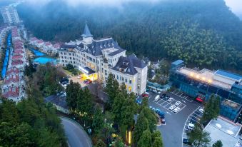 Swanburg Resort Hotel