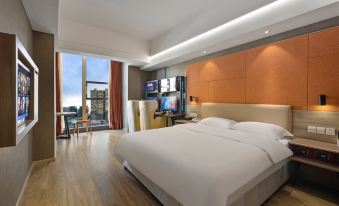 IGenie Love Elf·Wanzhao E-sports Hotel (Chengdu Dafeng Phoenix Mountain Sports Park)