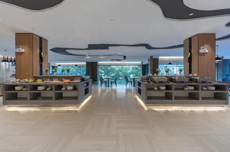 Youshe S Loft Hotel (Chongqing Guanyinqiao Pedestrian Street) Отели рядом с достопримечательностью «Hong'en Temple Forest Park»