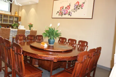 Qinghuan Hotel Отели в г. Мэнцзы