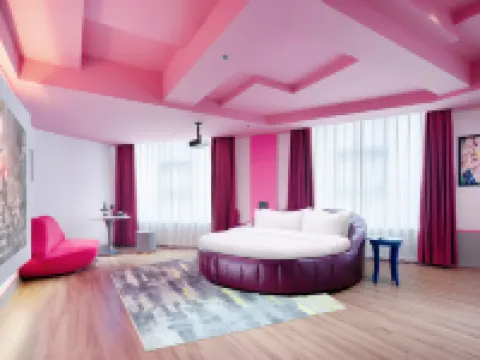 Manhattan International Hotel Hotels in Xinhua