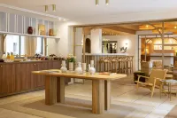 แกรนด์โฮเทลดิออร่างจ์, บีดับบลิว ซิกเนเจอร์คอลเลคชั่น