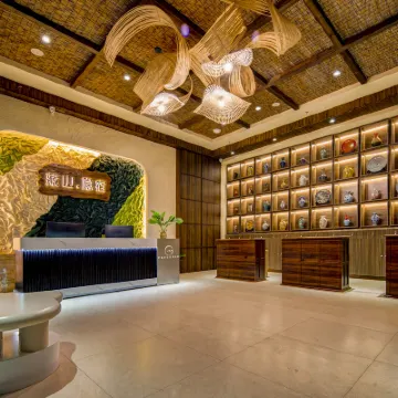 Yinsu Apartment Hotel Hotels near Haila'er Railway Station