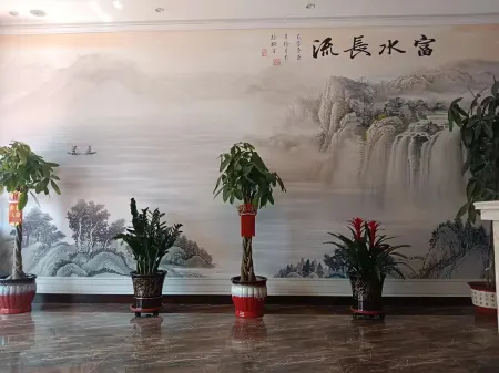 Kezuohouqi Qingcheng Hotel Отели рядом с достопримечательностью «Больница Монтхен, Тунг Чу»