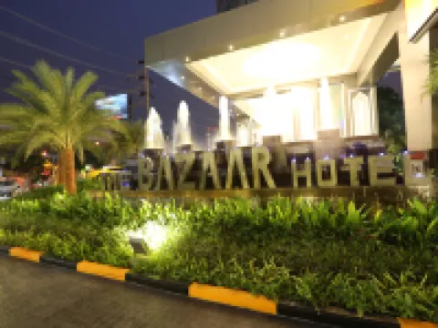 The Bazaar Hotel Bangkok - MRT Lat Phrao Ratchadapisek ワット ラートプラーオ周辺のホテル
