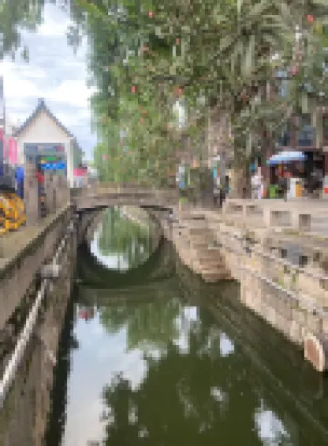 Kaihong Yiju Hotel (Shaoxing Lu Xun's Hometown Subway Station)