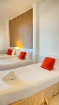 Laemsing Natural Beach Resort - Bãi đậu xe
