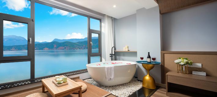 Luogu Lake Luoyin Wonderland Resort Hotel Ξενοδοχεία στην πόλη Νίνγκλανγκ