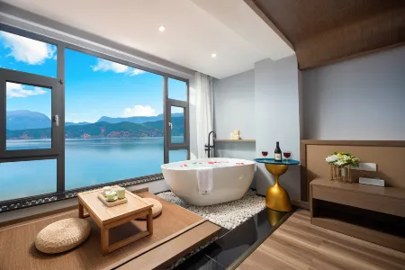 Luogu Lake Luoyin Wonderland Resort Hotel
