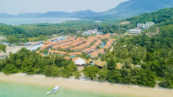 Blue Bay Resort - Near Phuket & Krabi