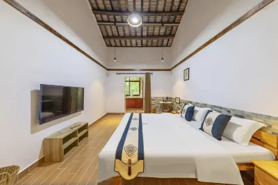 Qiaosujusi Private Hot Spring Courtyard Hotels near Daydaybabe