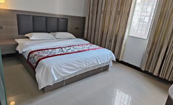 Libo Xiaoqikong Hejiahuan Inn