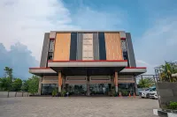 Hotel Alimoer Kubu Raya Hotel dekat Tugu Alianyang