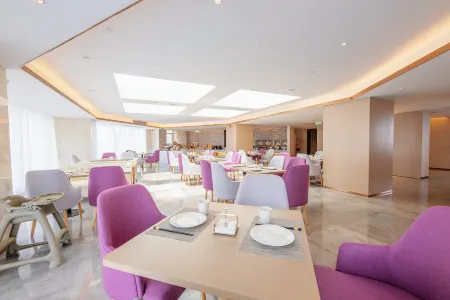 Lavande Hotel (Beihai Hepu High-speed Railway Station Haisi Shougang Branch)