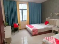 Qujing Jingshu Hotel