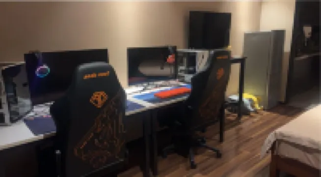 天津三年二班電競公寓