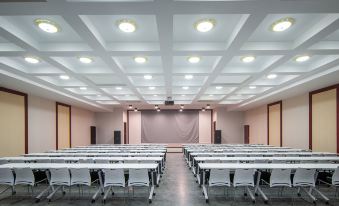 Sanjiang City ID Hotel (Yibin University Jiangbei Campus Wuliangye Road)