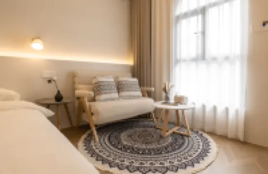 Jiujian Tang Iya Homestay (Dongqian Lake) 동전호(둥첸후) 주변 호텔